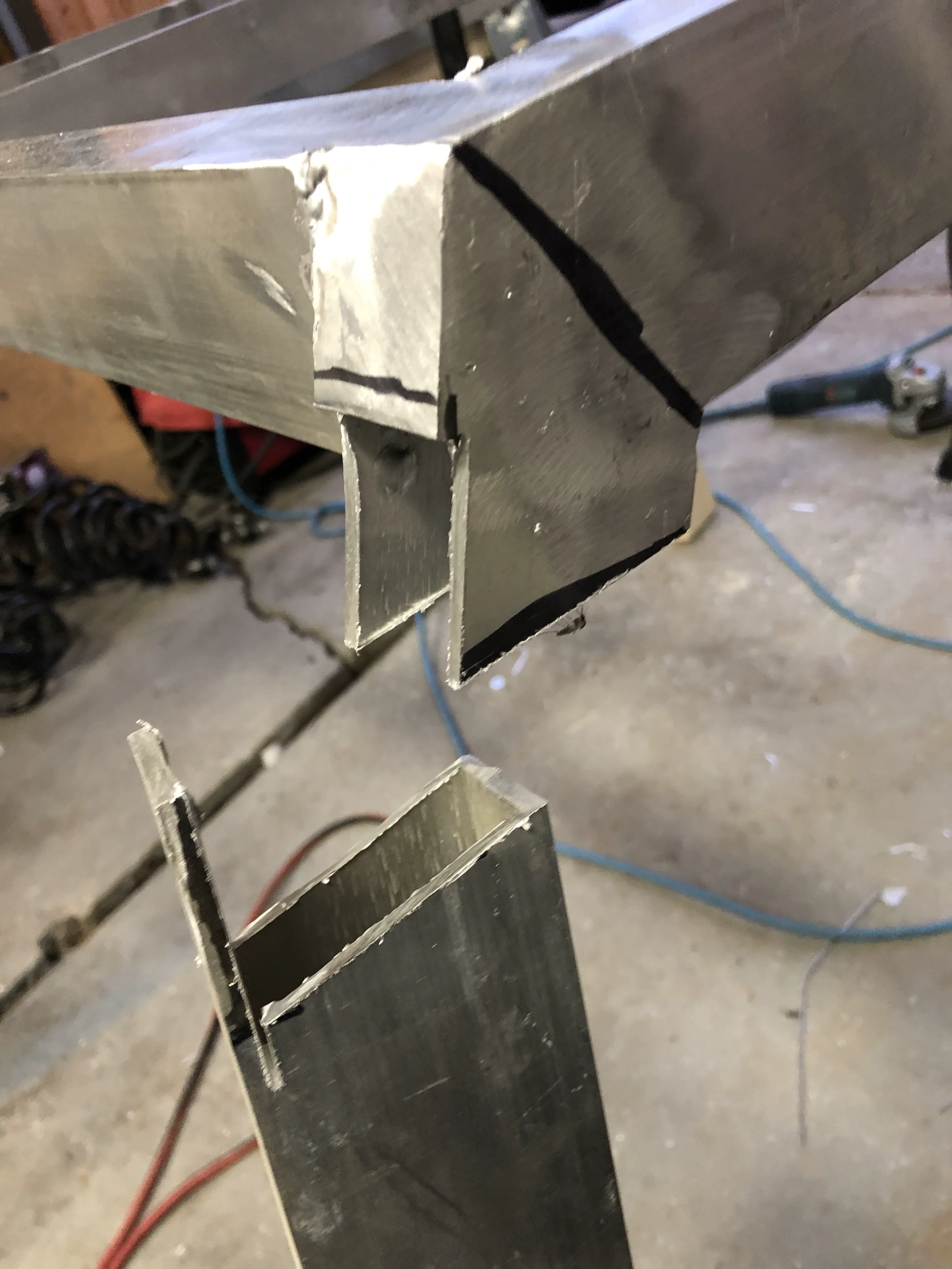 Creative joint cut for stronger weld repair